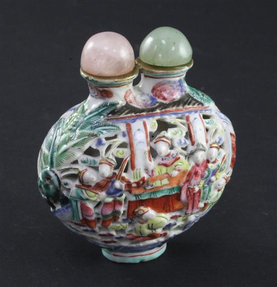 A Chinese moulded famille rose double snuff bottle, 1820-1850, 6cm, faults